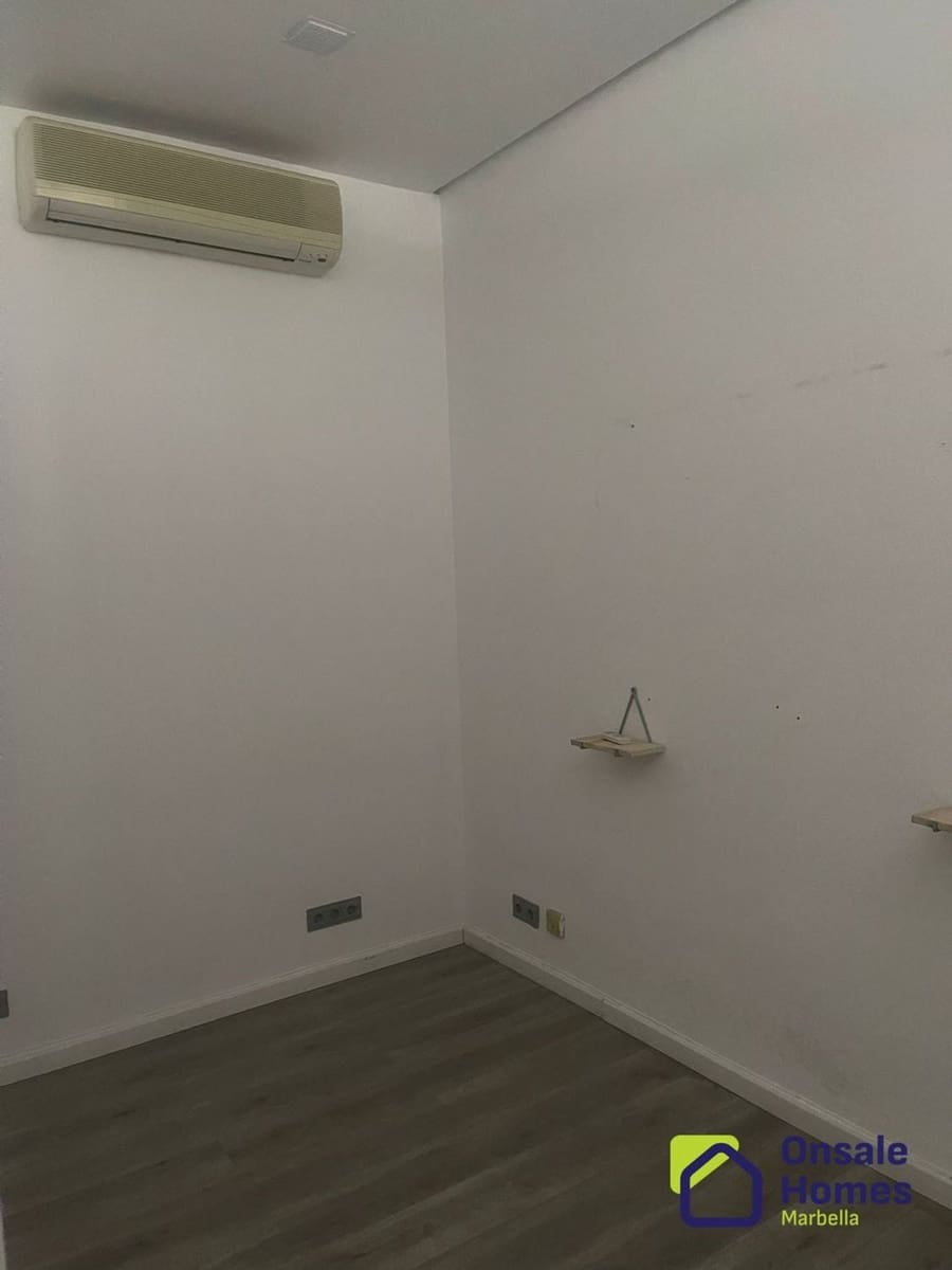 Kommersiell till salu i Marbella - 294 000 € (Ref: 9368003)