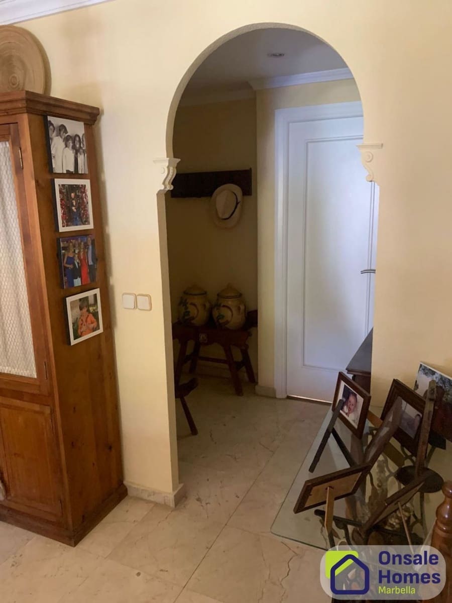 2 slaapkamer Flat te koop in Marbella - € 500.000 (Ref: 9368005)