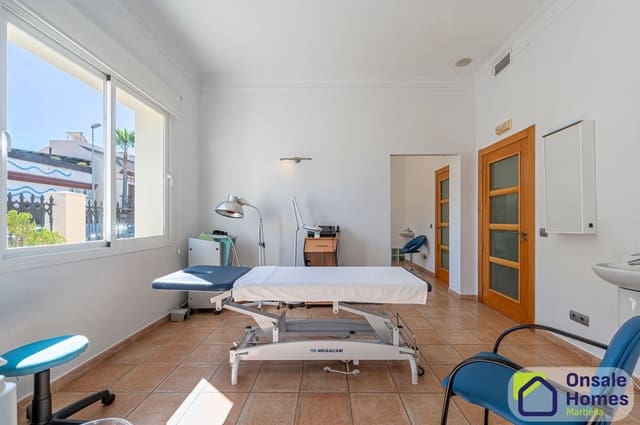 Commerciale da affittare in Guadalmina, Marbella - 6.000 € (Rif: 9368007)