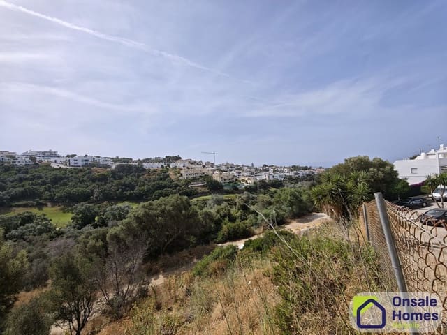 Teren niezagospodarowany na sprzedaż w La Reserva, Marbella - 800 000 € (Ref: 9368009)