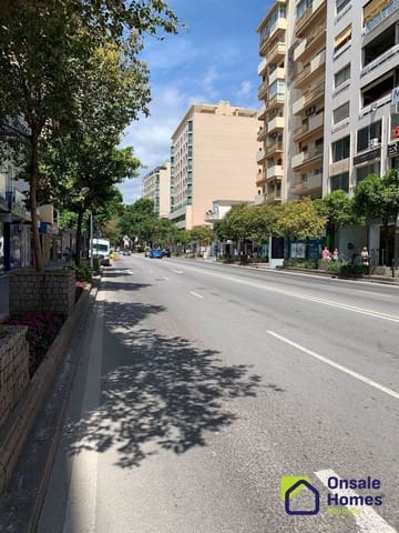 Erhverv til leje i Ricardo Soriano, Marbella - € 1.800 (Ref: 9368011)