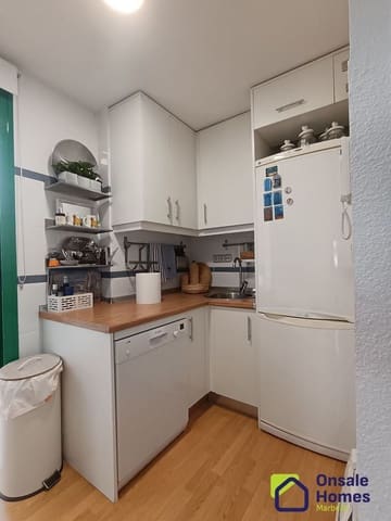 2 chambre Appartement à vendre à Puerto de Estepona, Estepona avec garage - 360 000 € (Ref: 9368013)