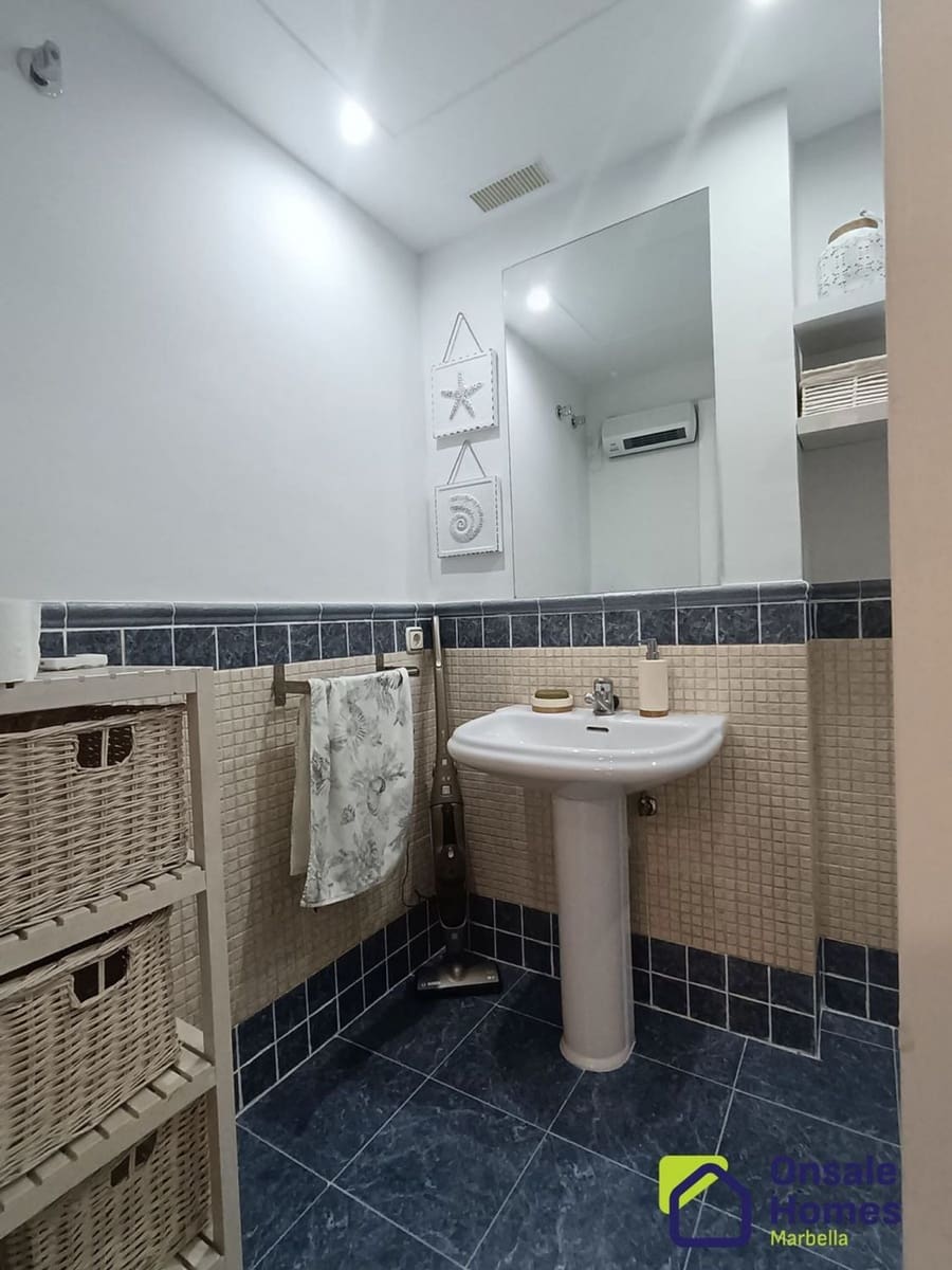 2 chambre Appartement à vendre à Estepona avec garage - 360 000 € (Ref: 9368013)