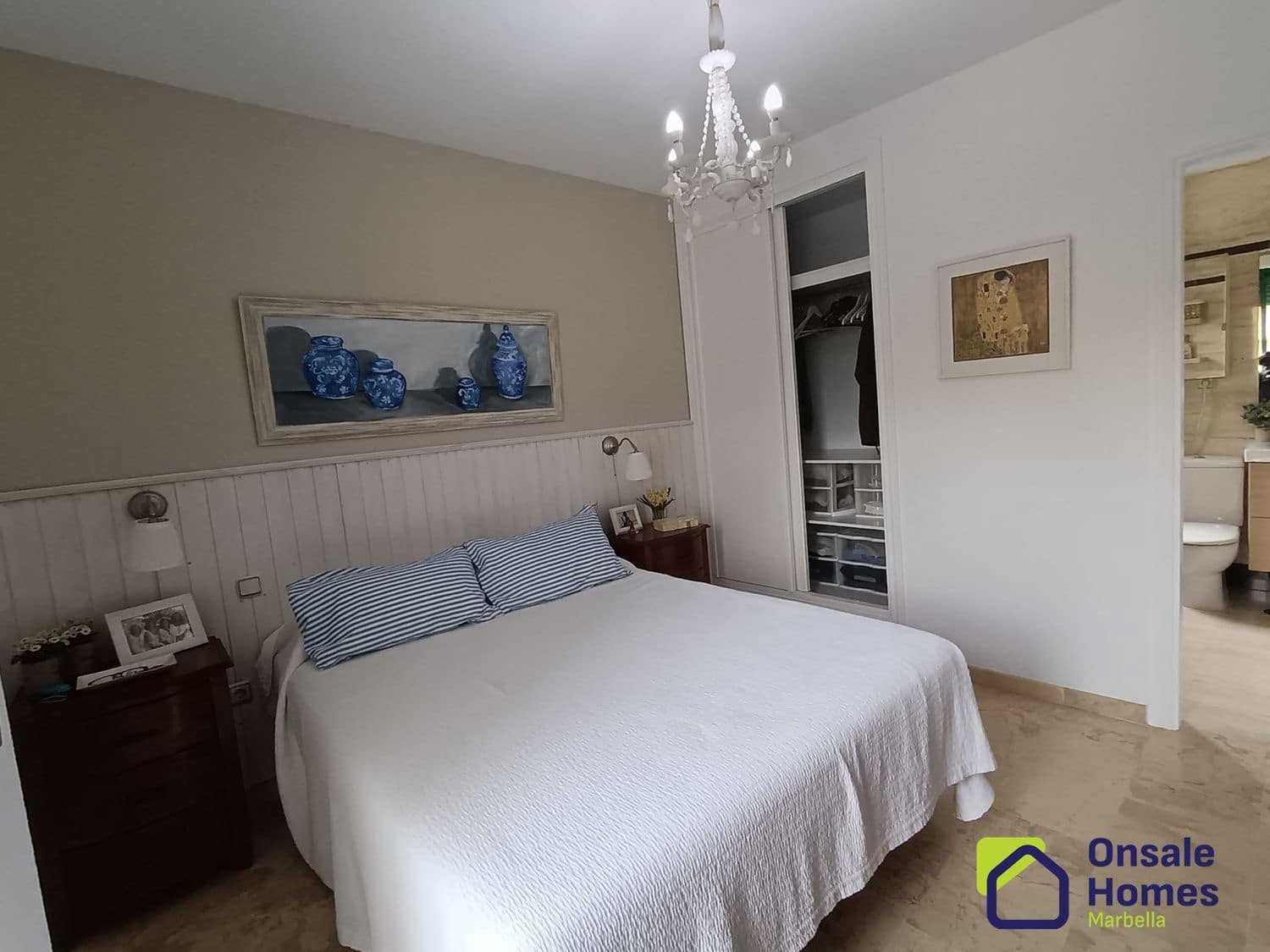 2 chambre Appartement à vendre à Estepona avec garage - 360 000 € (Ref: 9368013)