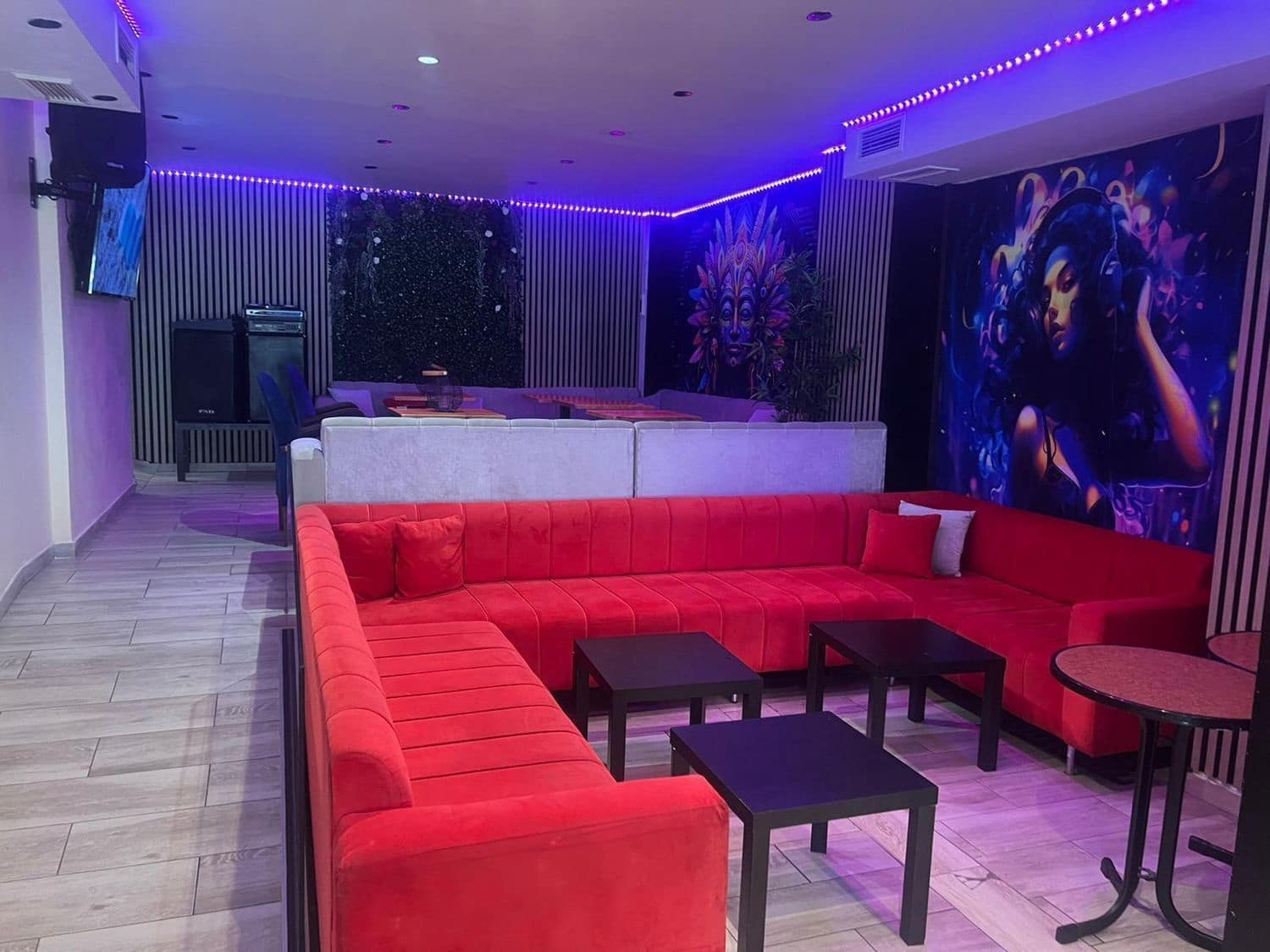 Local Commercial à louer à Marbella - 1 700 € (Ref: 9368014)