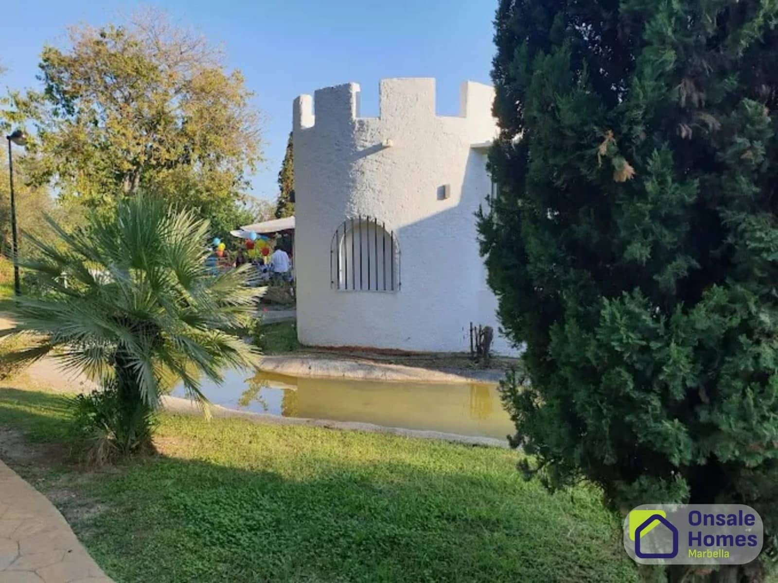 Yritys vuokrattavana paikassa Marbella - 1 500 € (Ref: 9373819)