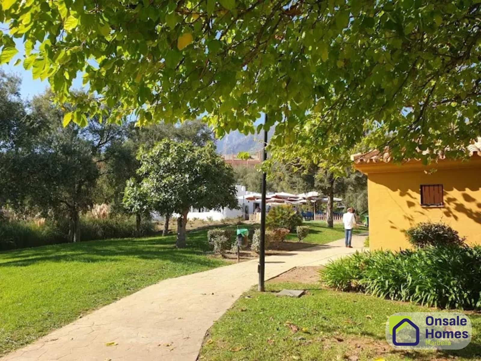 Yritys vuokrattavana paikassa Marbella - 1 500 € (Ref: 9373819)