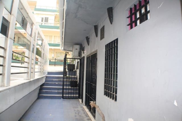 Commercieel te koop in Marbella - € 170.000 (Ref: 9387860)