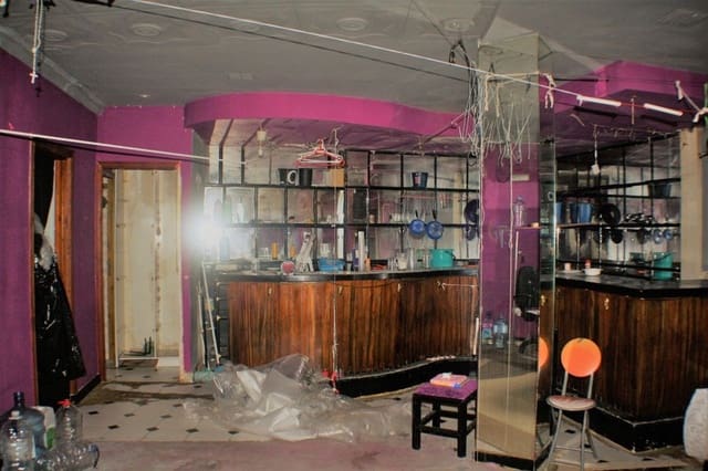 Commercieel te koop in Marbella - € 170.000 (Ref: 9387860)