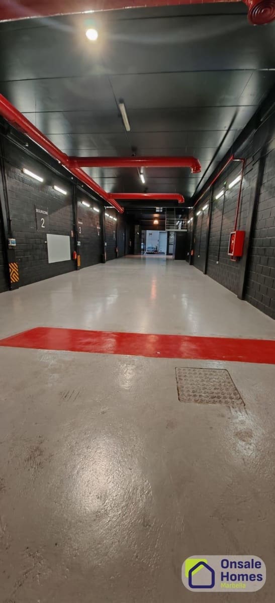 3 Zimmer Firma/Unternehmen zu vermieten in Nueva Andalucia - 3.800 € (Ref: 9398459)