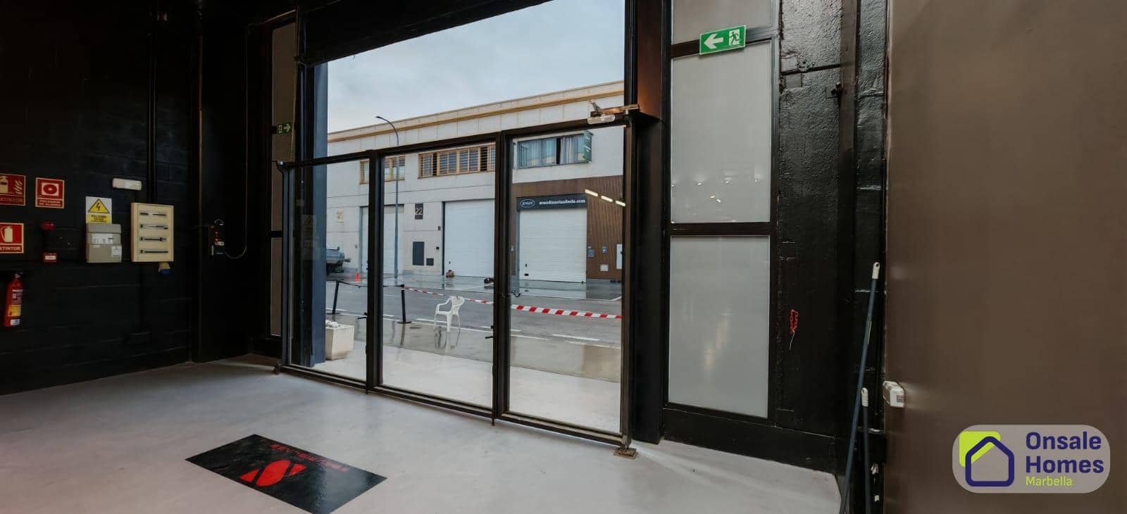 3 Zimmer Firma/Unternehmen zu vermieten in Nueva Andalucia - 3.800 € (Ref: 9398459)