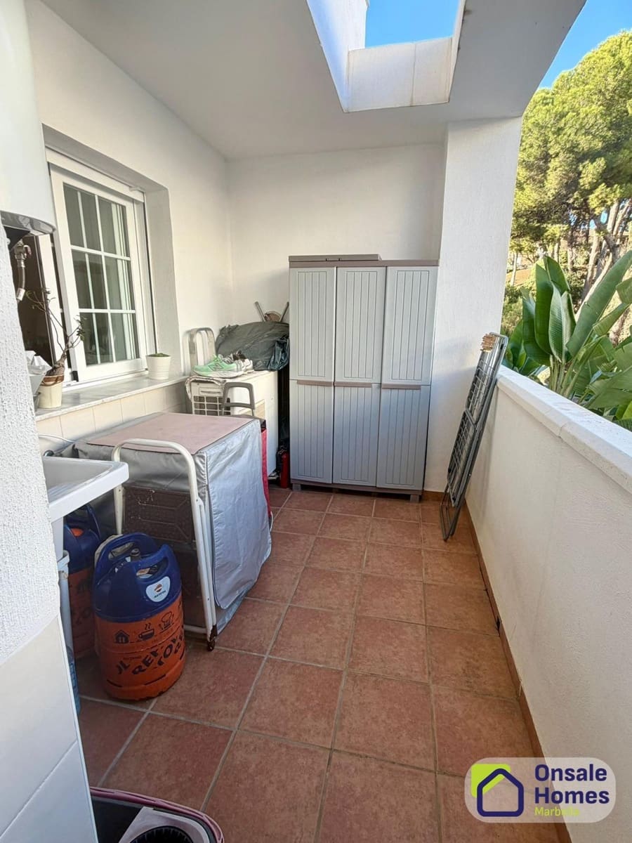 2 bedroom Apartment for sale in Rio Real with pool garage - € 395,000 (Ref: 9427149)