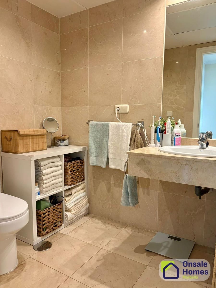 2 bedroom Apartment for sale in Rio Real with pool garage - € 395,000 (Ref: 9427149)