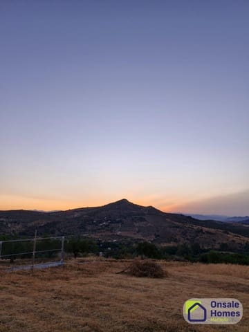 Mark till salu i Tolox - 175 000 € (Ref: 9427150)