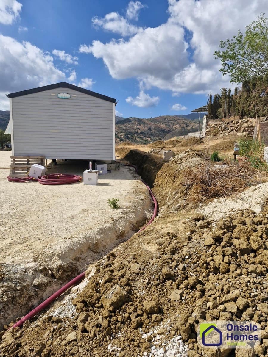 Mark till salu i Tolox - 175 000 € (Ref: 9427150)