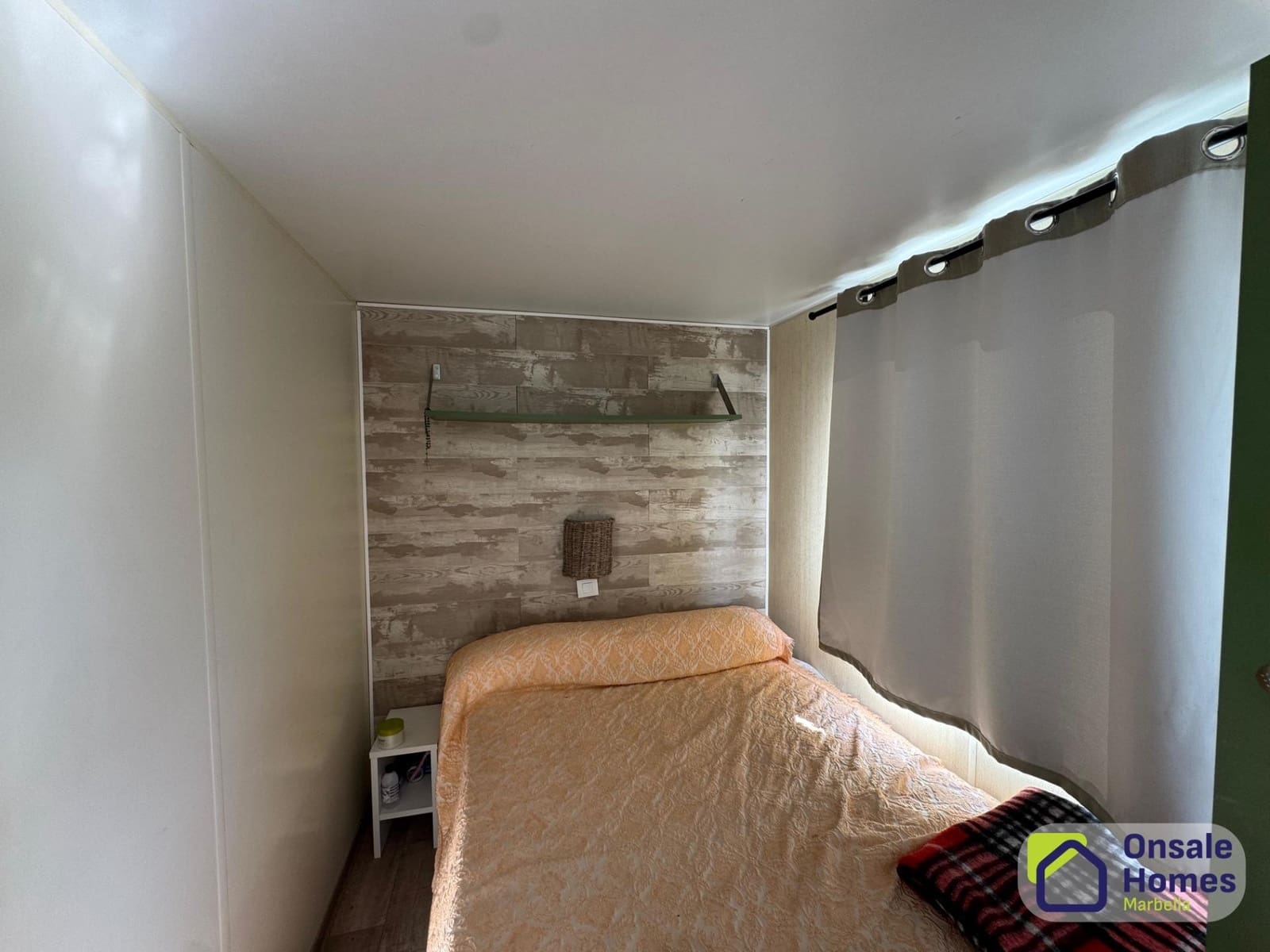 Mark till salu i Tolox - 175 000 € (Ref: 9427150)