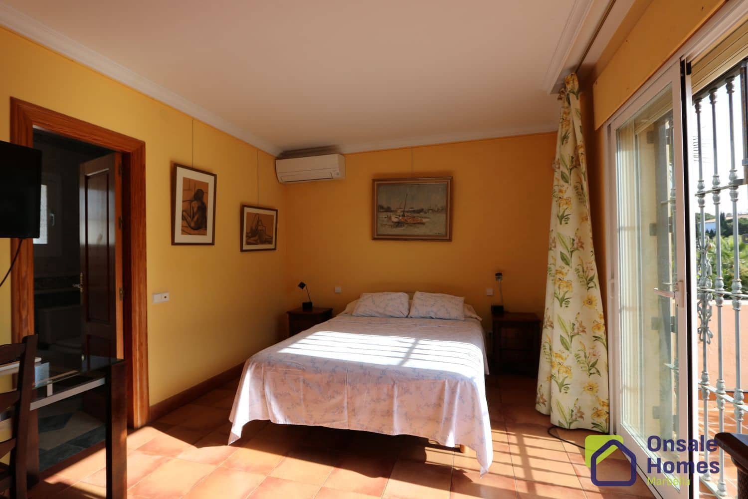 6 sypialnia Willa na sprzedaż w Marbella z basenem - 1 250 000 € (Ref: 9431258)