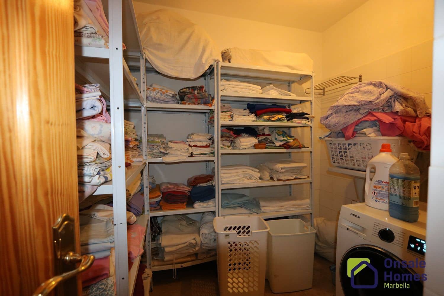 6 sypialnia Willa na sprzedaż w Marbella z basenem - 1 250 000 € (Ref: 9431258)