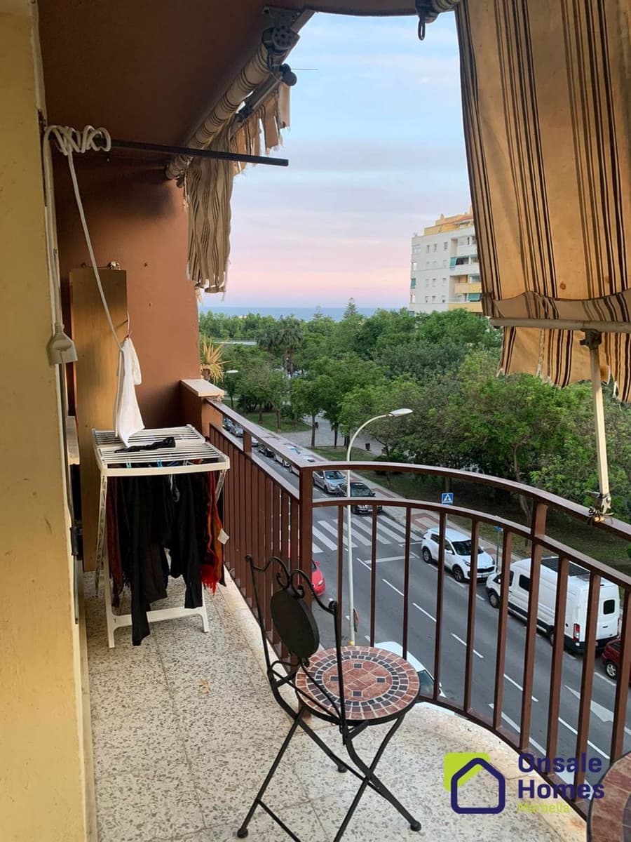 4 sypialnia Mieszkanie na sprzedaż w Marbella z garażem - 350 000 € (Ref: 9431259)