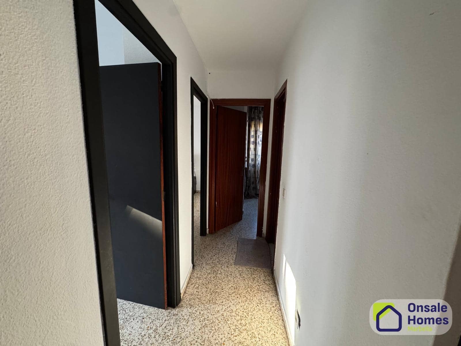 4 sypialnia Mieszkanie na sprzedaż w Marbella z garażem - 350 000 € (Ref: 9431259)