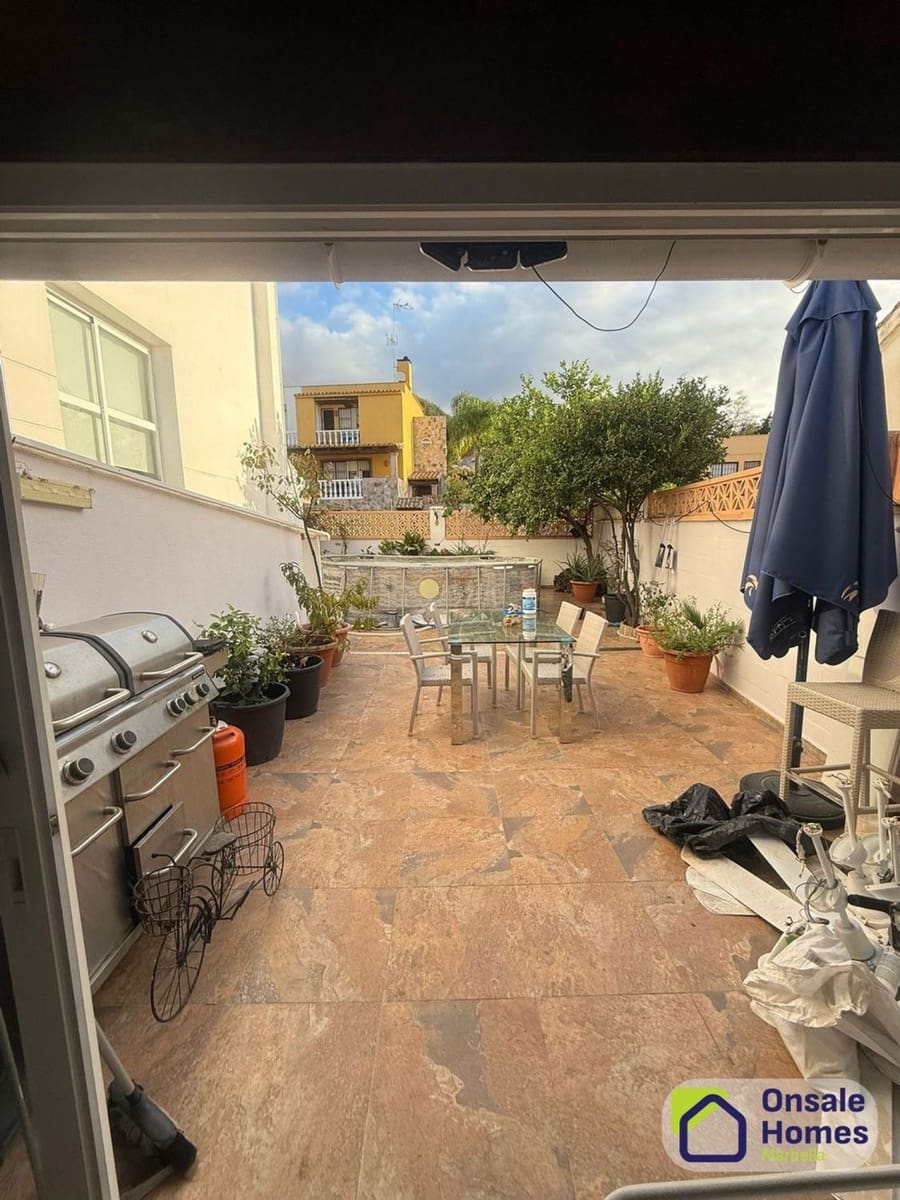 3 slaapkamer Huis te koop in Marbella - € 590.000 (Ref: 9431260)