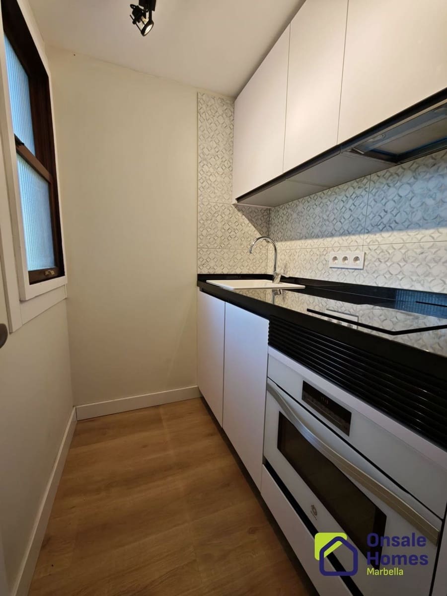 1 sypialnia Apartament do wynajęcia w Nueva Andalucia - 1 500 € (Ref: 9434589)