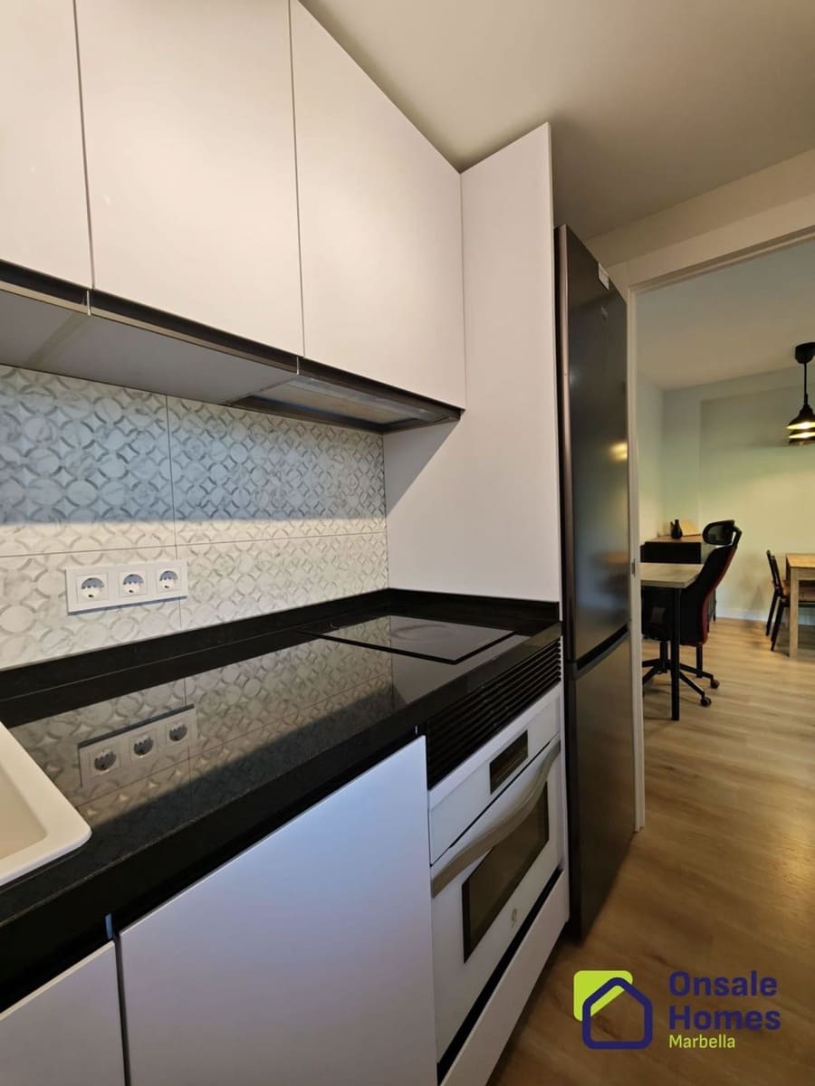 1 sypialnia Apartament do wynajęcia w Nueva Andalucia - 1 500 € (Ref: 9434589)