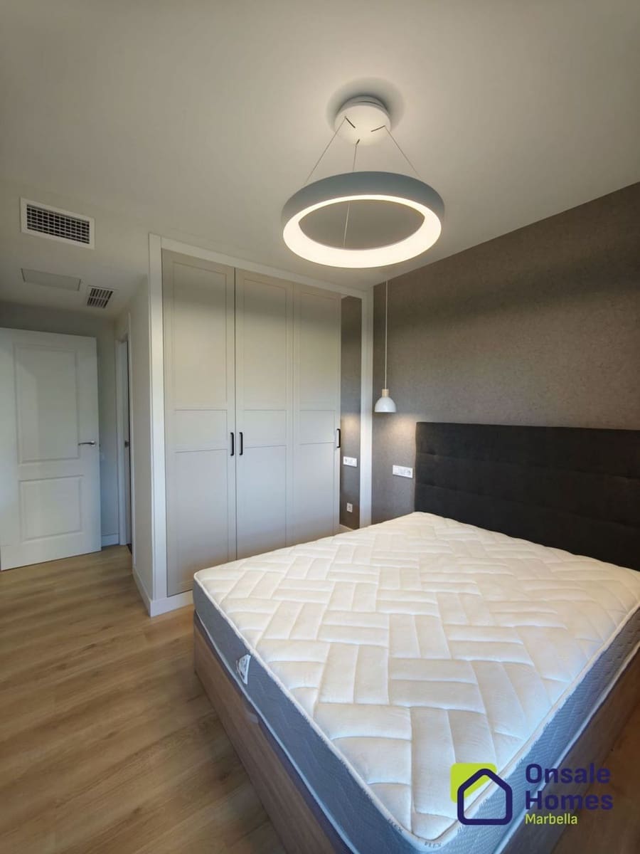 1 sypialnia Apartament do wynajęcia w Nueva Andalucia - 1 500 € (Ref: 9434589)