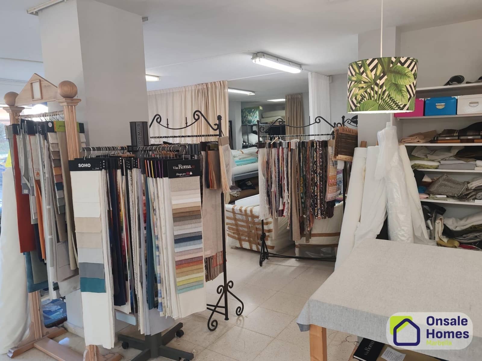 Commercial for rent in Marbella with garage - € 4,800 (Ref: 9437707)