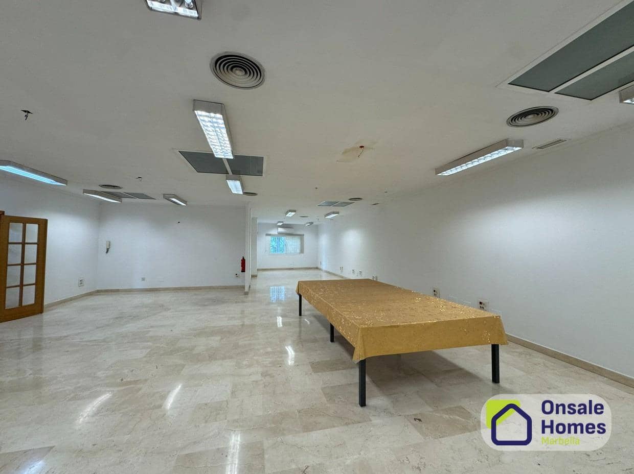 Commercieel te koop in Marbella - € 1.210.000 (Ref: 9440073)