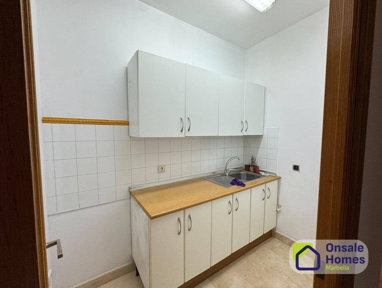 Commercieel te koop in Marbella - € 1.210.000 (Ref: 9440073)