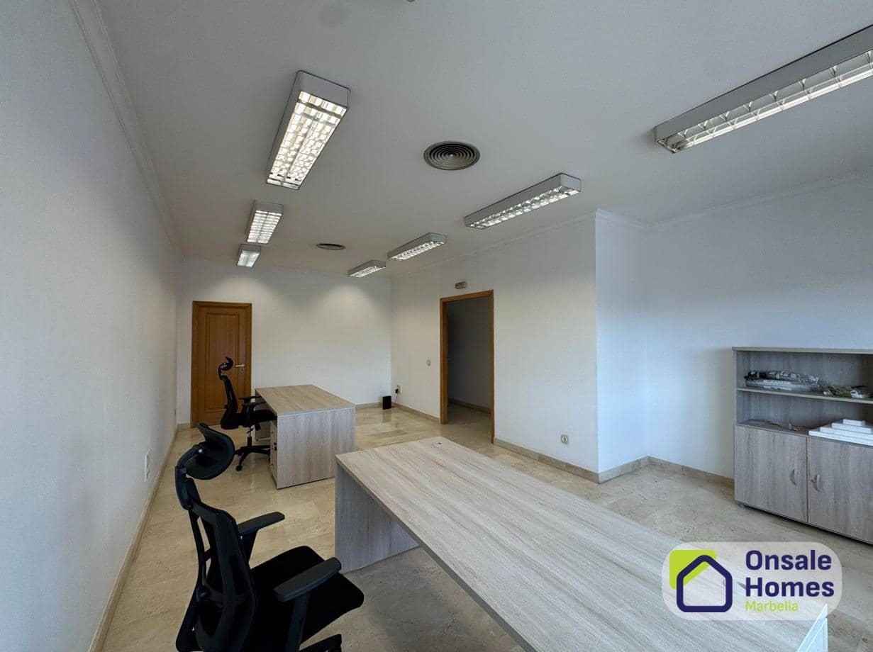 Commercieel te koop in Marbella - € 1.210.000 (Ref: 9440073)