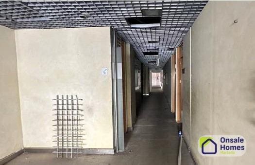 Commercial for rent in Marbella - € 25,000 (Ref: 9446293)