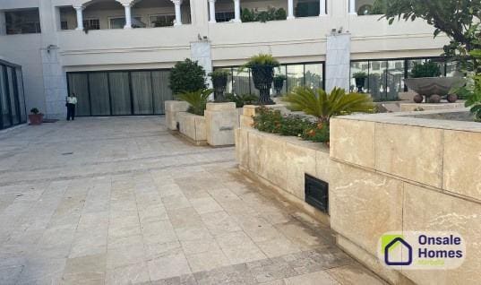 Commercial for rent in Marbella Centro, Marbella with garage - € 30,000 (Ref: 9446294)