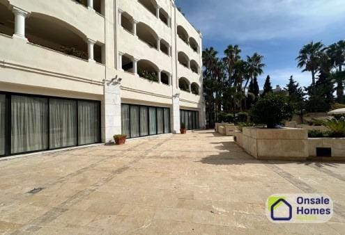Commercial for rent in Marbella with garage - € 30,000 (Ref: 9446294)
