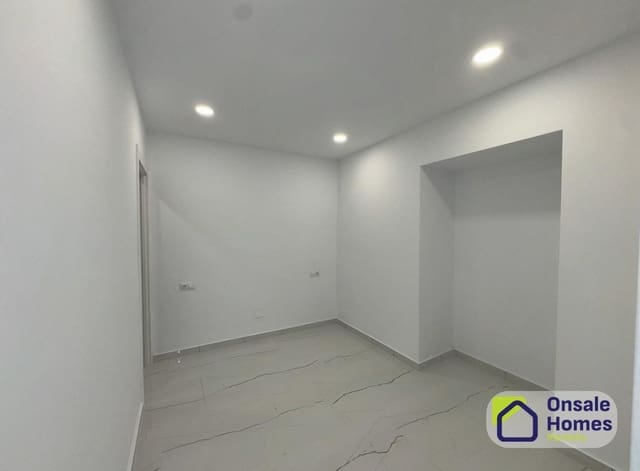 4 slaapkamer Appartement te koop in Alhaurín el Grande met garage - € 329.000 (Ref: 9450238)