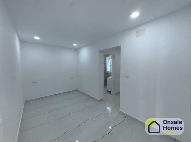 4 slaapkamer Appartement te koop in Alhaurín el Grande met garage - € 329.000 (Ref: 9450238)