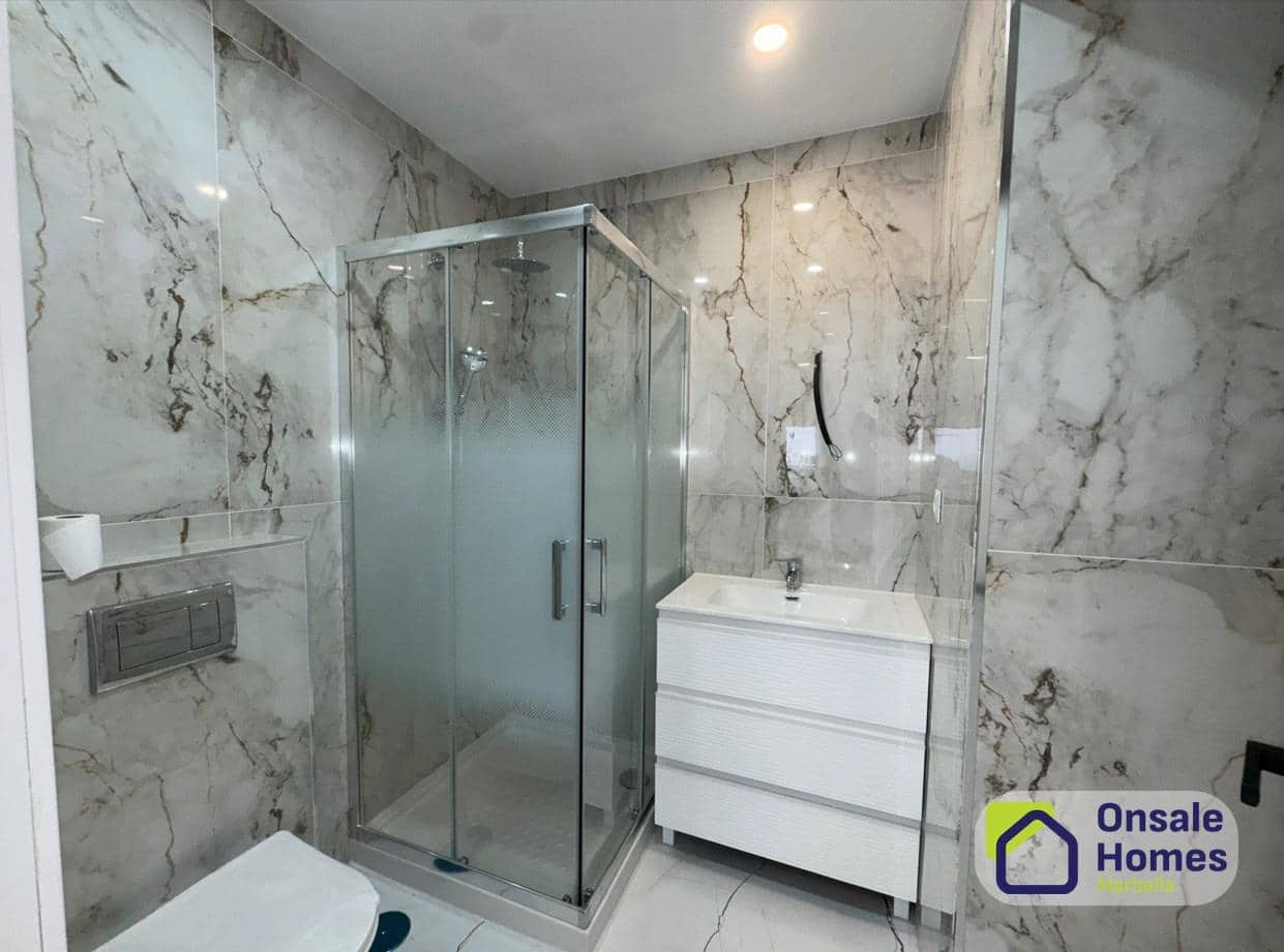 4 makuuhuone Huoneisto myytävänä paikassa Alhaurin el Grande mukana 
autotalli - 329 000 € (Ref: 9450238)