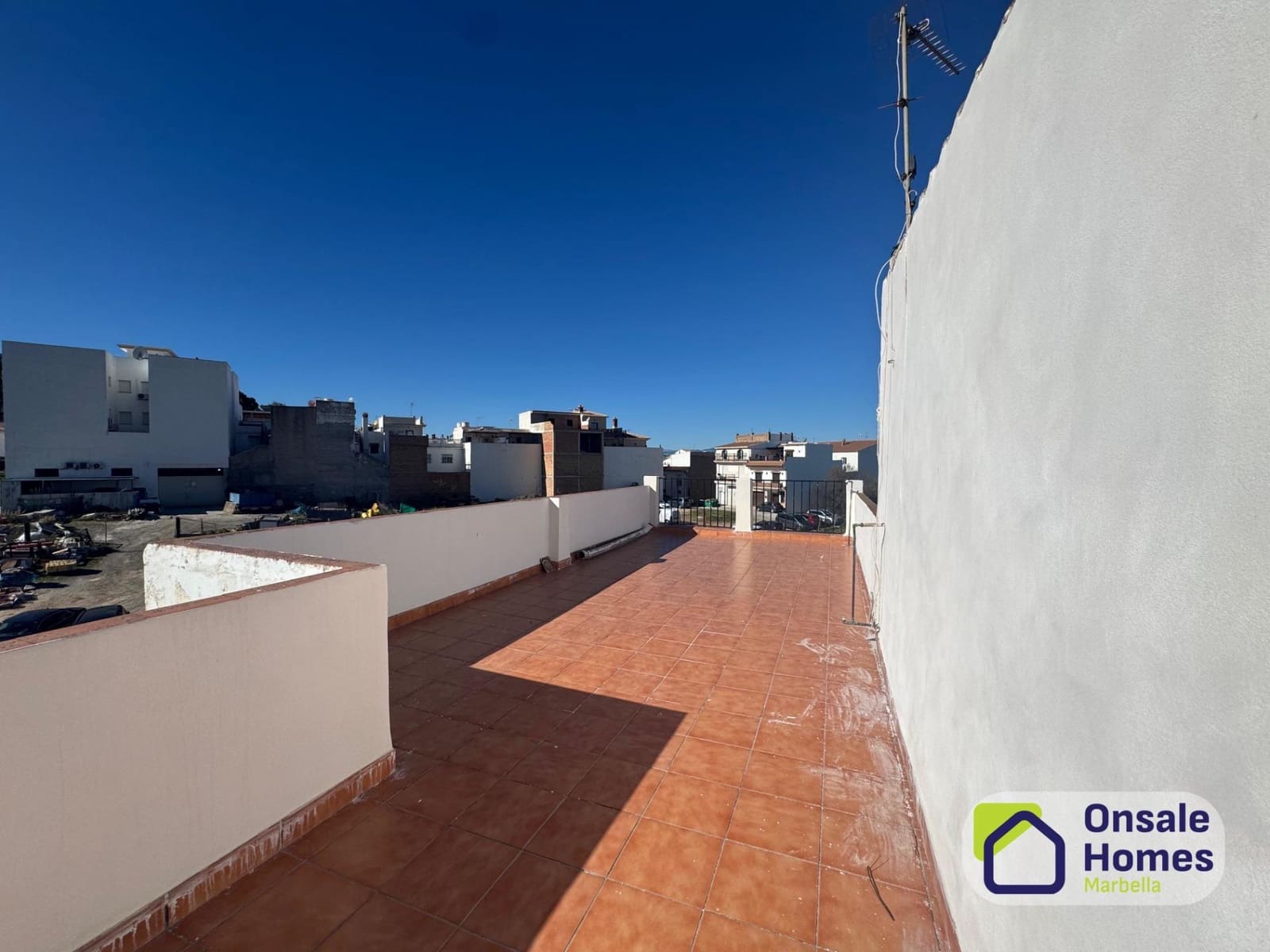 3 sovrum Takvåning till salu i Alhaurin el Grande - 355 000 € (Ref: 9450239)