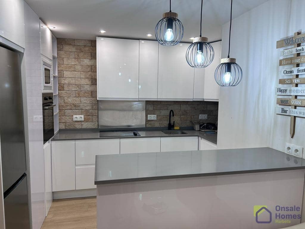 5 makuuhuone Huoneisto myytävänä paikassa Marbella mukana uima-altaan - 365 000 € (Ref: 9468450)