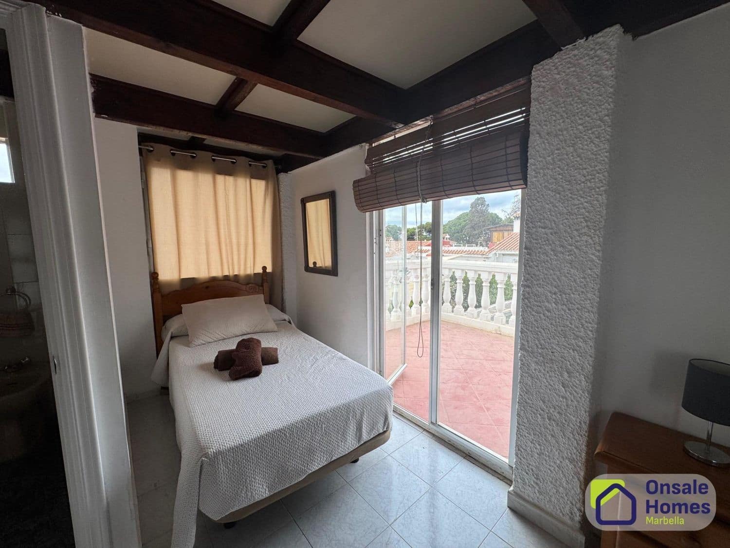 3 sypialnia Willa na sprzedaż w Marbella z basenem garażem - 595 000 € (Ref: 9500586)