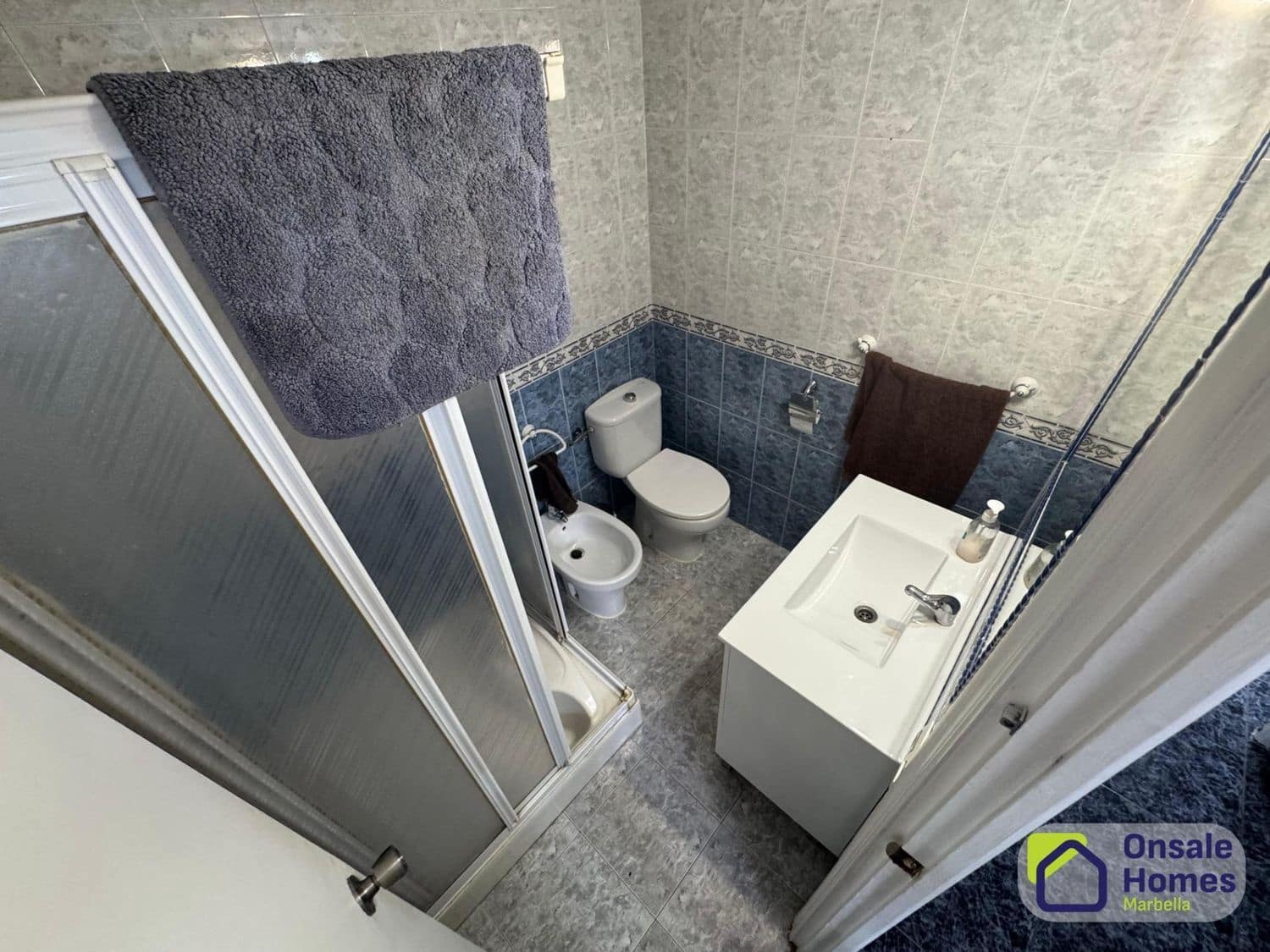 3 sypialnia Willa na sprzedaż w Marbella z basenem garażem - 595 000 € (Ref: 9500586)