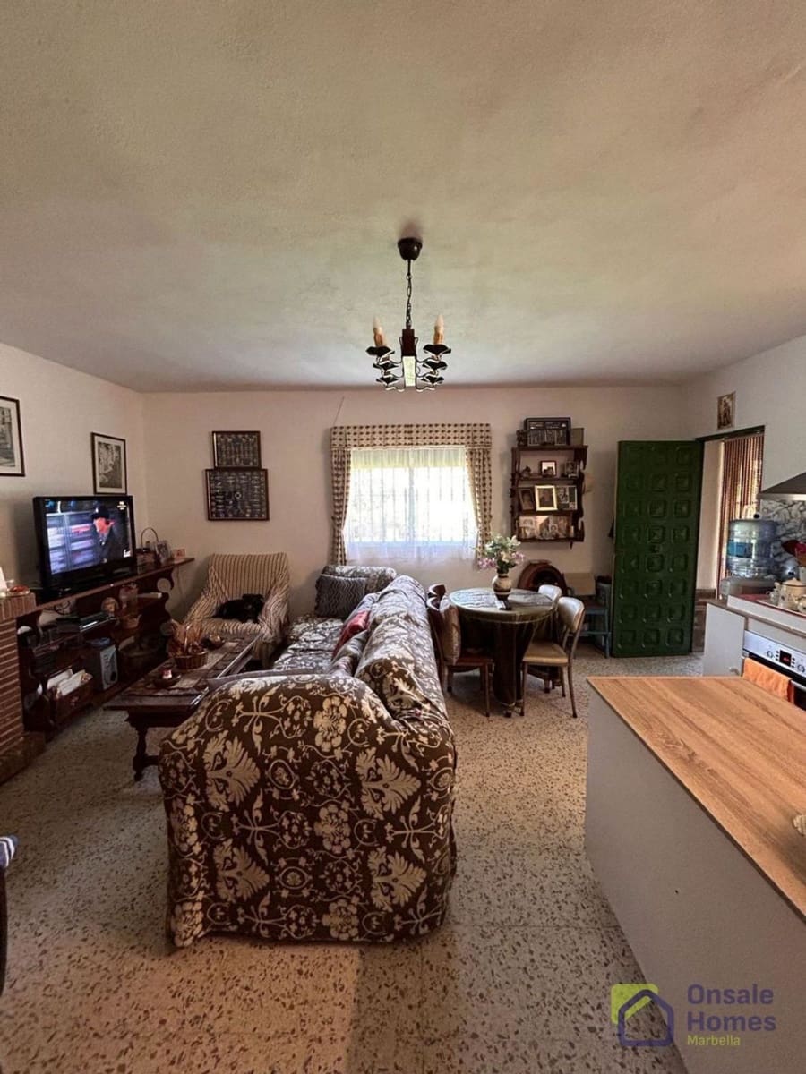 3 bedroom Finca/Country House for sale in Monda with garage - € 229,000 (Ref: 9508253)