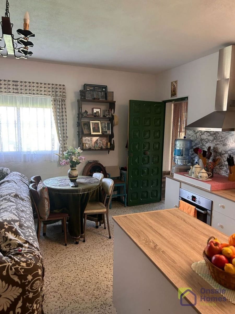 3 bedroom Finca/Country House for sale in Monda with garage - € 229,000 (Ref: 9508253)