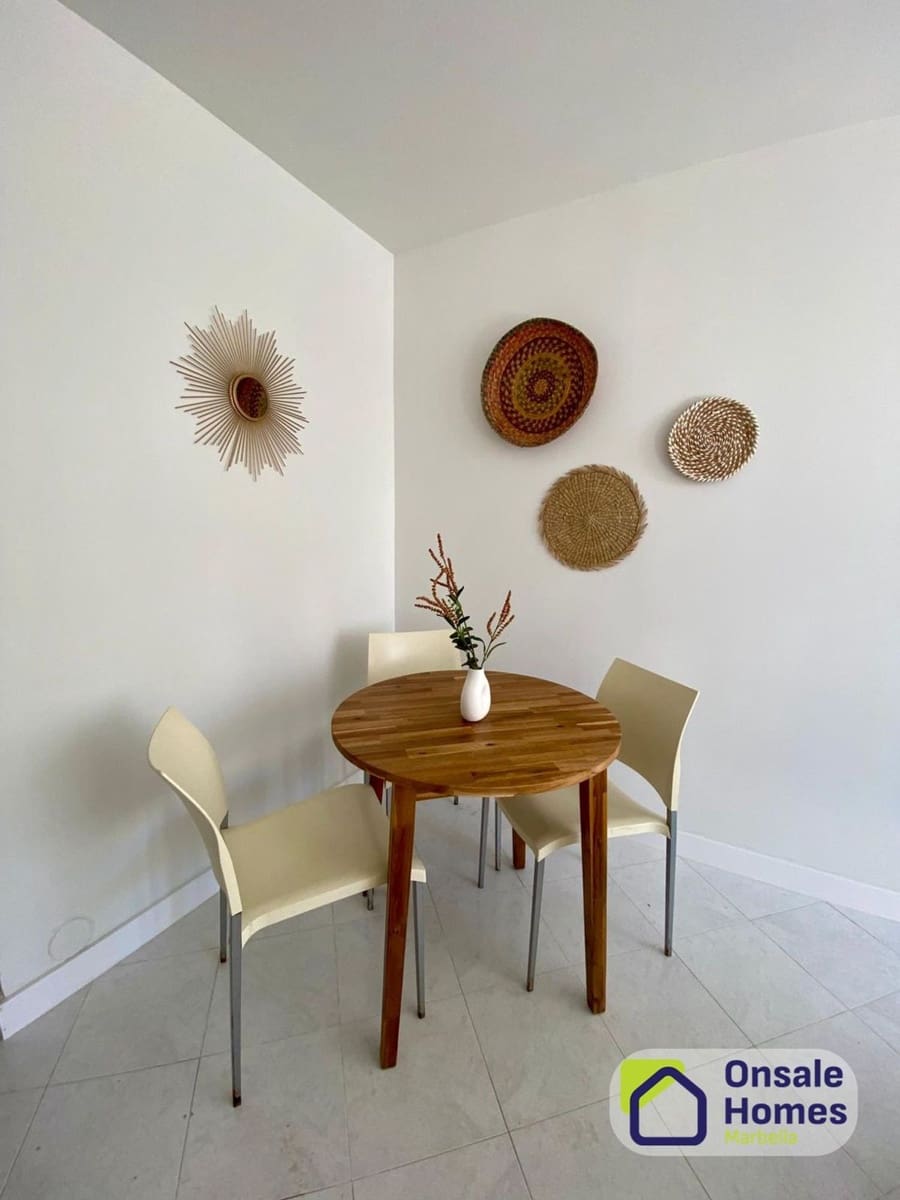 Apartment for rent in Marbella with pool garage - € 1,150 (Ref: 9511993)