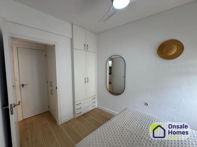 Leilighet til leie i Playa Bajadilla - Puertos, Marbella med garasje - € 1 150 (Ref: 9518070)