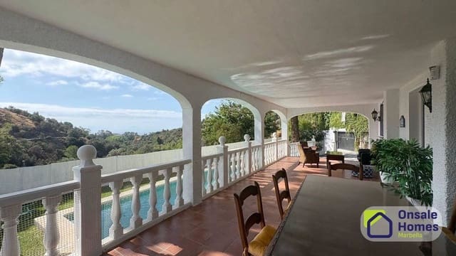 6 bedroom Villa for rent in Huerta del Prado - La Montua, Marbella with pool garage - € 3,900 (Ref: 9518071)