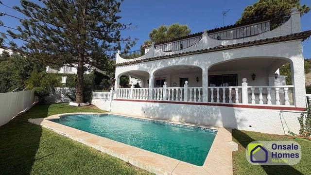6 bedroom Villa for rent in Huerta del Prado - La Montua, Marbella with pool garage - € 3,900 (Ref: 9518071)
