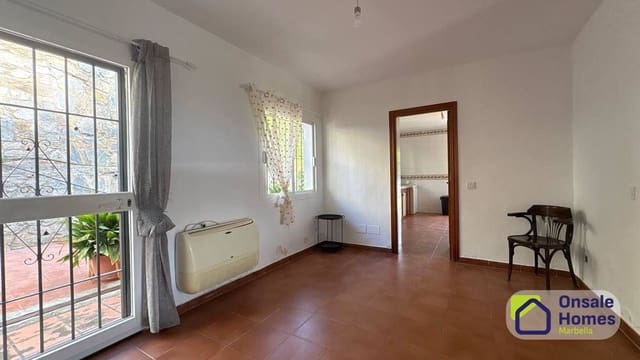 6 bedroom Villa for rent in Huerta del Prado - La Montua, Marbella with pool garage - € 3,900 (Ref: 9518071)