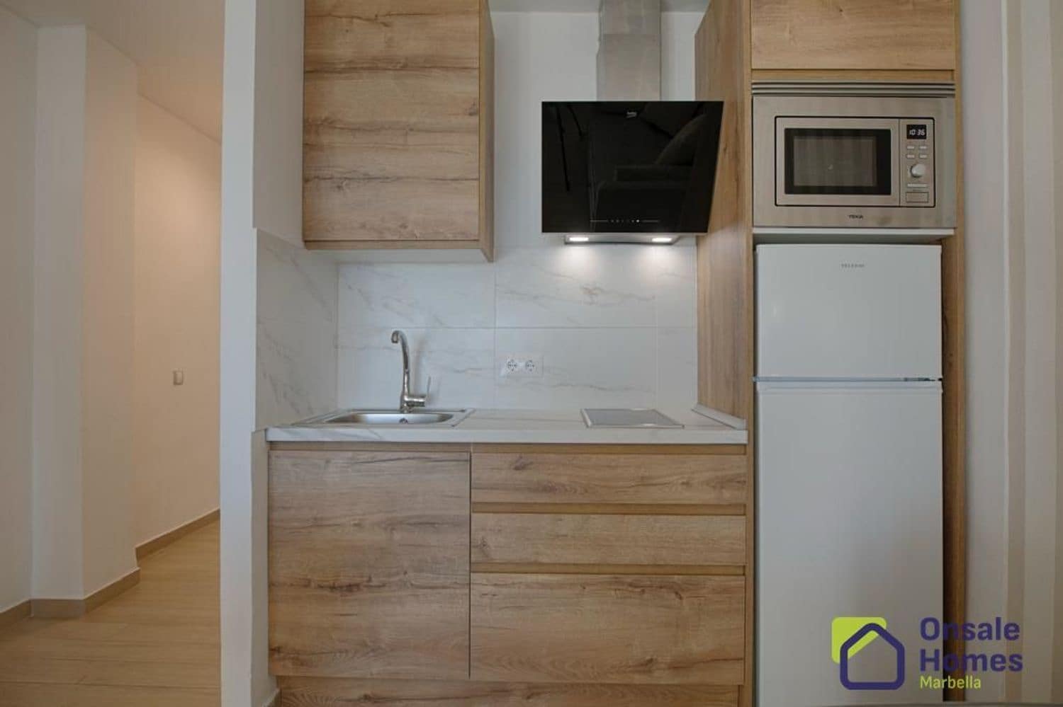 1 soverom Leilighet til salgs i Marbella med garasje - € 315 000 (Ref: 9529219)